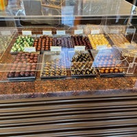 รูปภาพถ่ายที่ The World of Chocolate Museum โดย Martin S. เมื่อ 9/5/2021