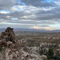 รูปภาพถ่ายที่ Argos In Cappadocia โดย Sinan G. เมื่อ 10/21/2022