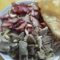 Review Depot Aris Spesial Pangsit Mie Ujung Pandang