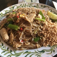 Foto diambil di Neisha Thai Cuisine oleh Michele . pada 8/4/2017
