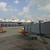 Photo taken at Gate 33 by Jann S. on 8/31/2022