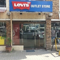factory outlet levi's