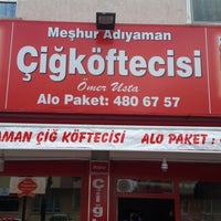Photo taken at Meşhur Adıyaman Çiğ Köftecisi by Cavit Ş. on 4/15/2014