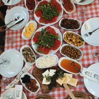 9/1/2018에 Beyza G.님이 Derin Bahçe Restaurant에서 찍은 사진
