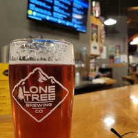 Foto scattata a Lone Tree Brewery Co. da Jill N. il 10/7/2021