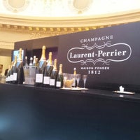 Снимок сделан в Champagnebar Laurent Perrier пользователем D.J. V. 12/28/2012