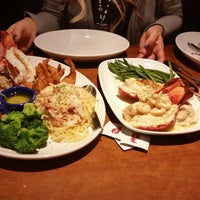 Photo taken at Red Lobster by Hajnal on 2/12/2015