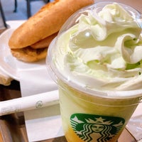 Photo taken at Starbucks by みきてぃ on 4/14/2023