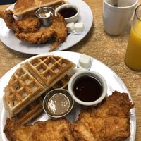Photo taken at Early Bird Diner by Casey O. on 4/10/2019