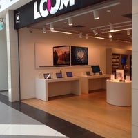 Photo taken at Loom Apple Store by Ibrahim A. on 4/25/2014
