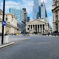 Photo taken at Bank Junction by AE👨🏻‍✈️ on 9/23/2022
