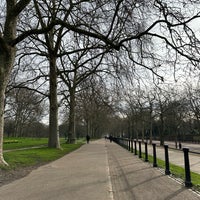 Photo taken at Wellington Arch by 🍂 on 2/27/2024