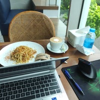 Review El's Coffee Bar