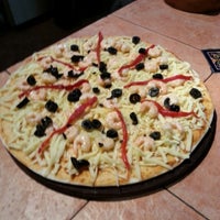 2/4/2013 tarihinde Javier R.ziyaretçi tarafından Tatati Pizza Gourmet'de çekilen fotoğraf