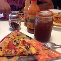 Foto diambil di Buba&amp;#39;s Delicious Pizza Galeana oleh Viktoria pada 11/1/2014