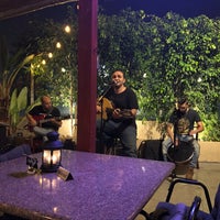 8/17/2018 tarihinde Hishamziyaretçi tarafından Rose Hookah Lounge'de çekilen fotoğraf
