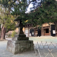 Photo taken at Engaku-ji Temple by 北 極. on 12/30/2023
