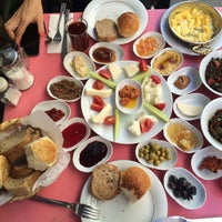 Photo taken at Doğacıyız Gourmet by Elmas on 10/10/2015