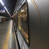 Photo taken at Estação São Joaquim (Metrô) by Esther A. on 4/25/2018