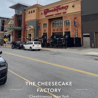 Photo taken at The Cheesecake Factory by B on 6/4/2023