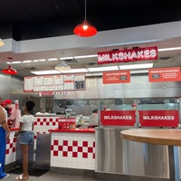 Photo taken at Five Guys by Daniel A. on 7/19/2022