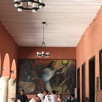 Das Foto wurde bei Palacio Municipal de Mérida von Daniel J. am 4/17/2018 aufgenommen