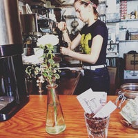 2/27/2016 tarihinde Pei 👻 W.ziyaretçi tarafından Provender Coffee'de çekilen fotoğraf