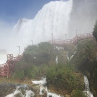 Foto diambil di Top of the Falls oleh .ns pada 8/12/2018