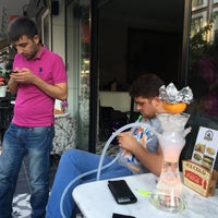 รูปภาพถ่ายที่ İstasyon Cafe โดย Toğrul E. เมื่อ 7/16/2015
