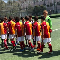 Foto tomada en Etiler Galatasaray Futbol Okulu  por Nermin K. el 4/29/2018