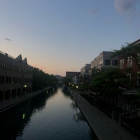 Photo taken at Fresco On The Canal by Nawaf on 5/15/2019