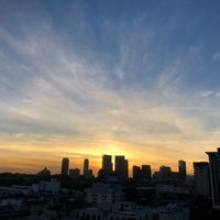 Photo taken at Thompson Beverly Hills Rooftop Bar (ABH) by Lockhart S. on 12/8/2017