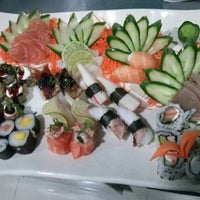 Photo taken at MIX SUSHI TEMAKERIA by Max J. on 1/31/2013