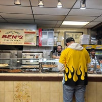 Foto tirada no(a) Ben&amp;#39;s Pizzeria por Chris N. em 1/2/2023