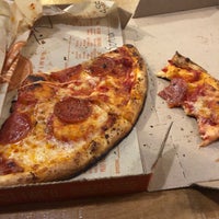 Foto tirada no(a) Blaze Pizza por Sonia L. em 5/8/2019
