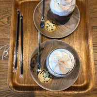 Photo taken at Dandelion Chocolate by みー む. on 7/13/2019