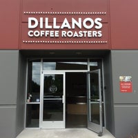 Photo prise au Dillanos Coffee Roasters par Michael F. le6/17/2014