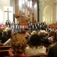 Photo taken at Peachtree Road United Methodist Church by Macajuel on 12/16/2017