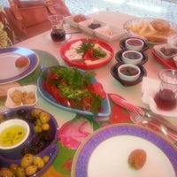 7/21/2013에 Seda İ.님이 Zeytin Breakfast에서 찍은 사진