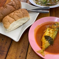 Photo taken at Warung Laksa Ikan Sekoq by Nurli Suffian Zulkiffeli on 12/28/2020