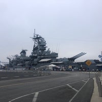 รูปภาพถ่ายที่ Battleship IOWA Ship Store โดย Pete P. เมื่อ 7/26/2020