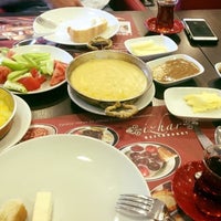 Photo taken at İzhar Karadeniz Restaurant by Ozer A. on 4/30/2016
