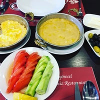 Photo taken at İzhar Karadeniz Restaurant by Ozer A. on 3/25/2017