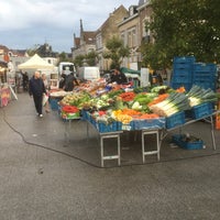 Photo taken at Marché de Boitsfort / Markt van Bosvoorde by Rinno on 10/13/2019