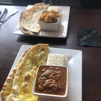 Das Foto wurde bei Monsoon Fine Indian Cuisine von Alex V. am 7/5/2018 aufgenommen