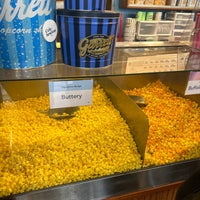 Photo taken at Garrett Popcorn Shops by Regina H. on 3/24/2023
