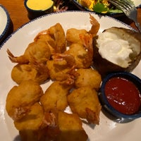 Photo taken at Red Lobster by Regina H. on 11/21/2020