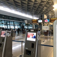 Photo taken at Garuda Indonesia Premium Check-In Counter by Dale K. on 1/7/2020