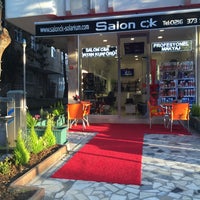 รูปภาพถ่ายที่ Salon Ck Kuaför ve Güzellik Merkezi โดย Cüneyt K. เมื่อ 12/18/2014