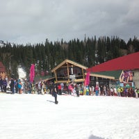 Foto tirada no(a) Grelka Apres Ski Bar por Irina A. em 4/20/2013